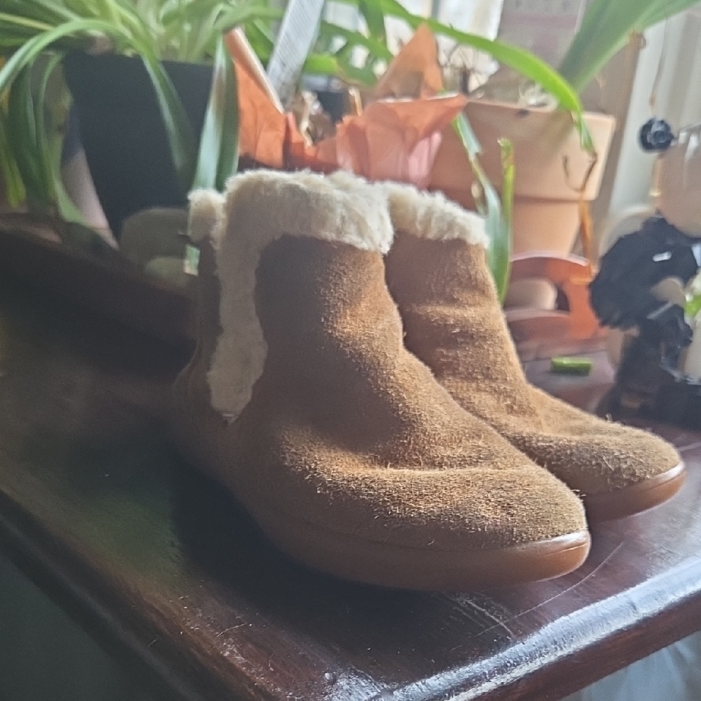 UGG Toddler Zip Up Boots